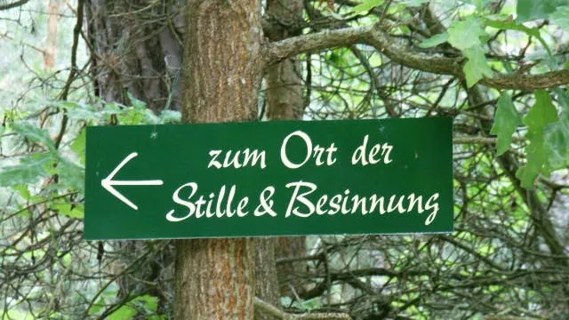 Stille und Besinnung (Foto: Therese Wihler-Scholl) Stille und Besinnung (Foto: Therese Wihler-Scholl)